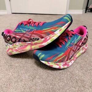 ASICS Noosa Tri 13 Women’s Size 11.